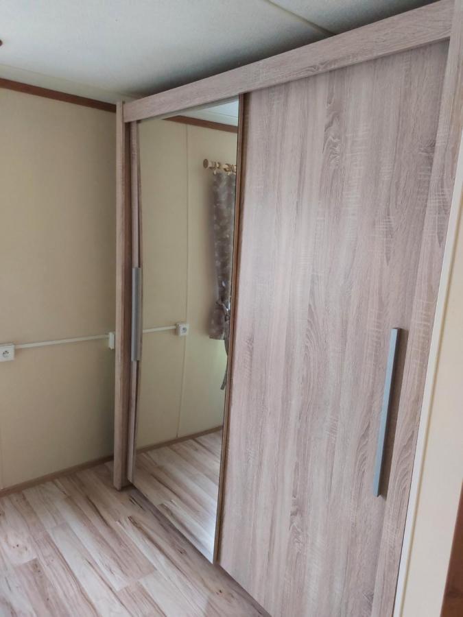 Mobilni Dum Rimini A Monaco V Kempu Ve Vyrovicich Vyrovice Luaran gambar